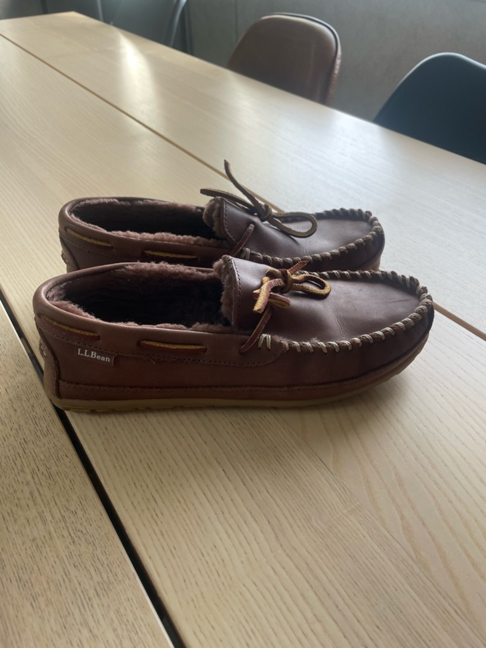 L.L.Bean Wicked Good Moccasin slippers ladies size 9 moccasin slippers leather - Picture 10 of 11